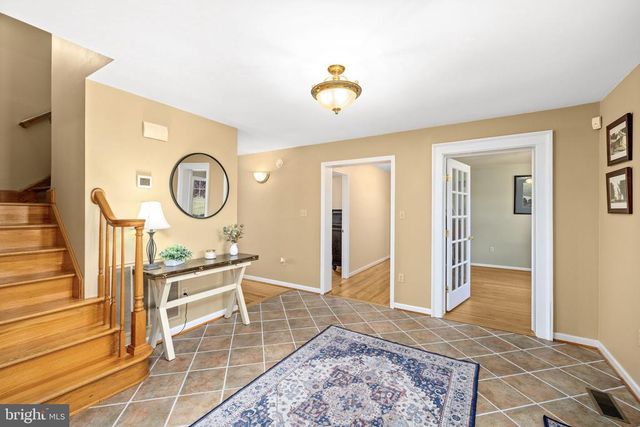 64 ROLLING GREEN LN, Brightwood, VA 22715