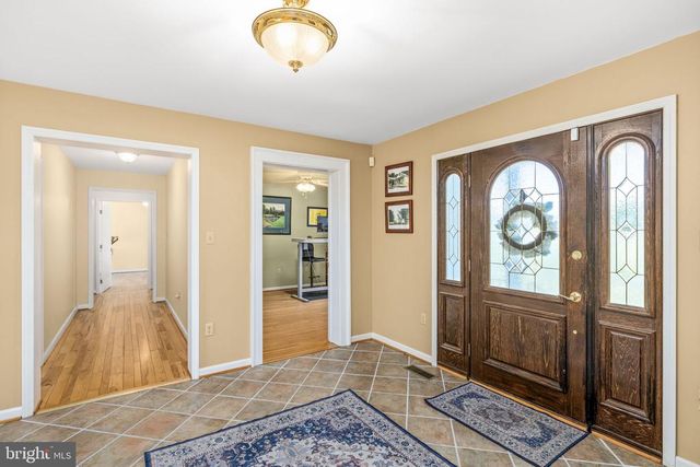64 ROLLING GREEN LN, Brightwood, VA 22715