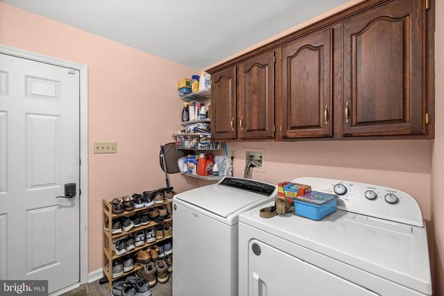 64 ROLLING GREEN LN, Brightwood, VA 22715