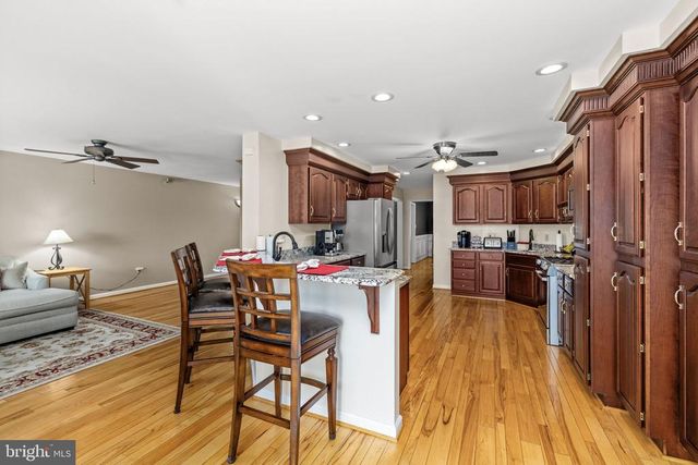 64 ROLLING GREEN LN, Brightwood, VA 22715