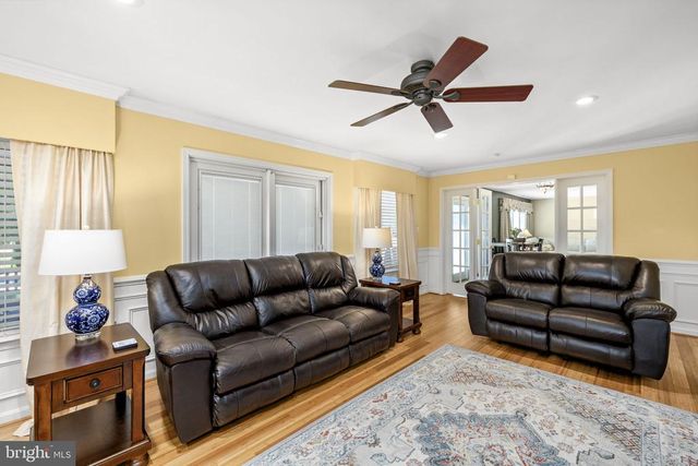 64 ROLLING GREEN LN, Brightwood, VA 22715