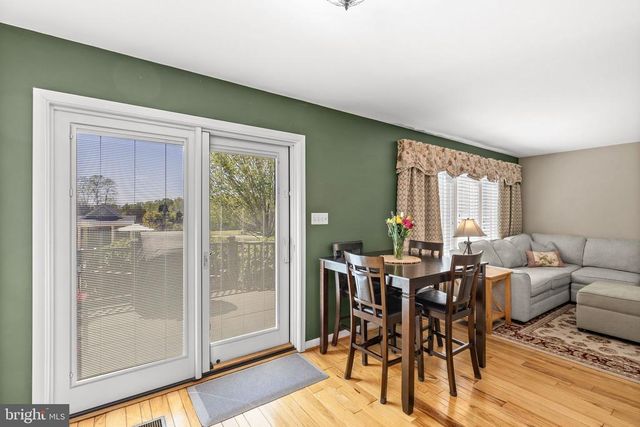 64 ROLLING GREEN LN, Brightwood, VA 22715