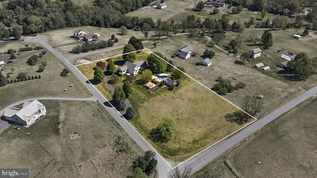 64 ROLLING GREEN LN, Brightwood, VA 22715