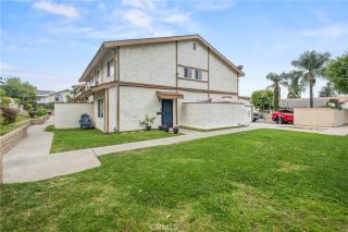 13185 Bromont 1/2, Sylmar, CA 91342