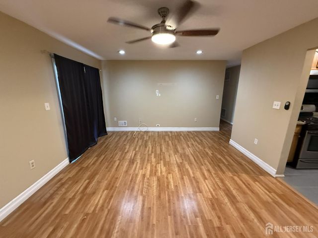 61 Brighton Way, North Brunswick, NJ 08902