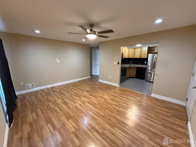 61 Brighton Way, North Brunswick, NJ 08902
