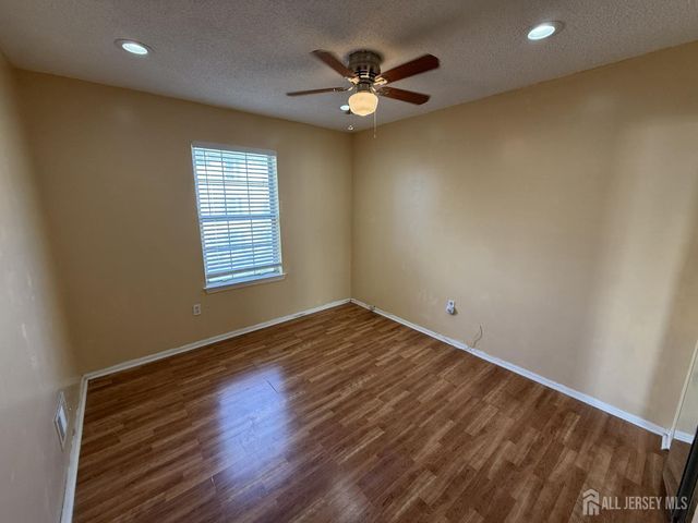 61 Brighton Way, North Brunswick, NJ 08902