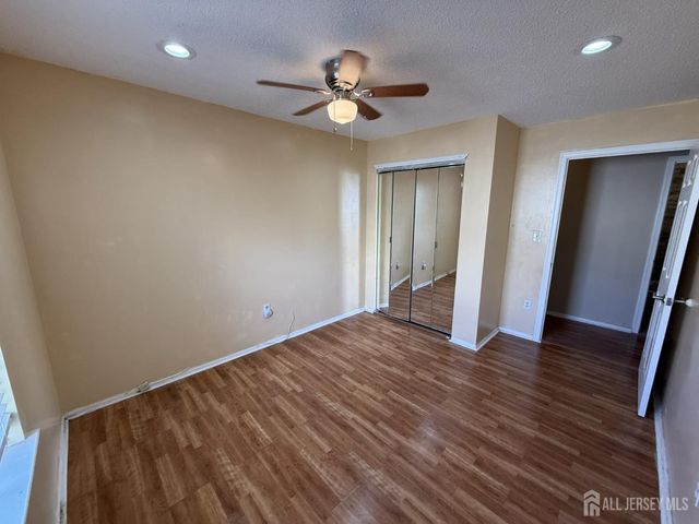 61 Brighton Way, North Brunswick, NJ 08902