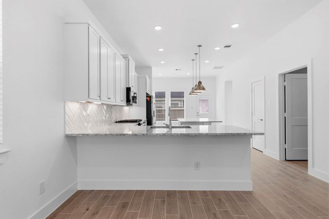 19348 Poppy Village Circle, Magnolia, TX 77355