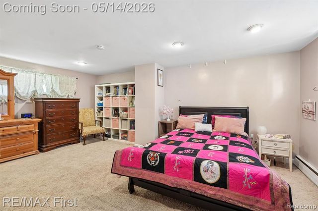 23041 Springbrook Drive, Farmington, MI 48336