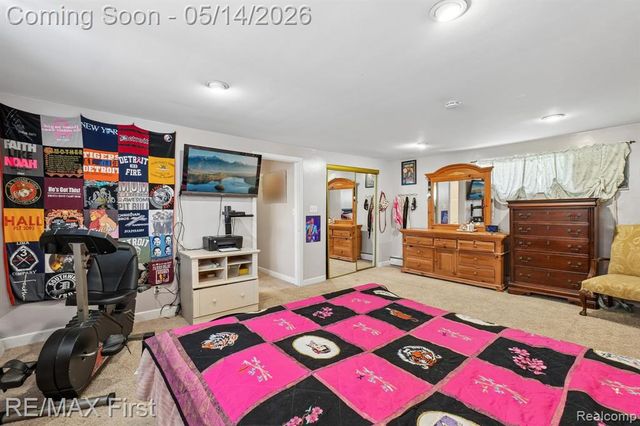 23041 Springbrook Drive, Farmington, MI 48336