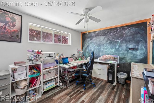 23041 Springbrook Drive, Farmington, MI 48336