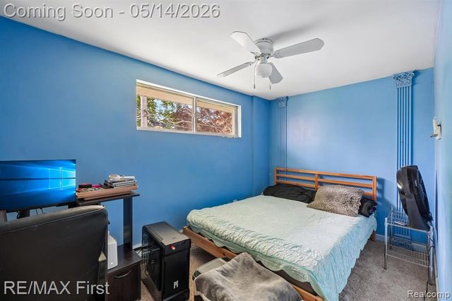 23041 Springbrook Drive, Farmington, MI 48336