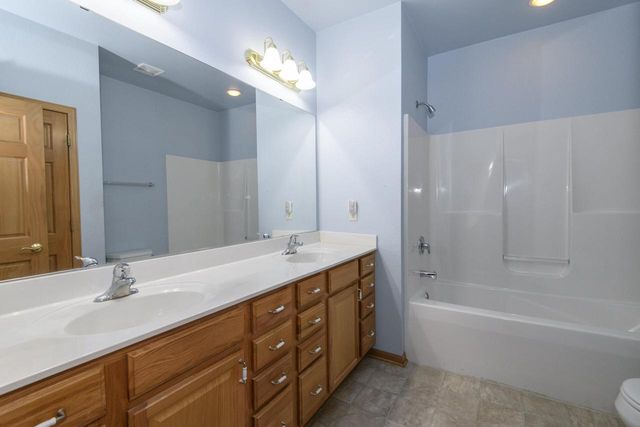 2812 E Somers COURT, Cudahy, WI 53110
