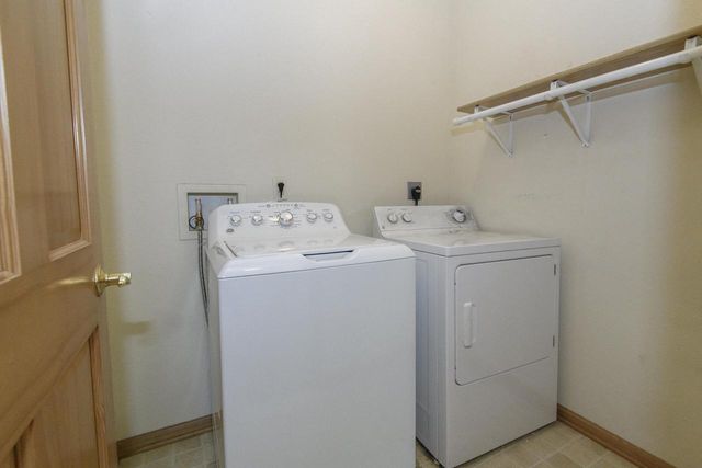 2812 E Somers COURT, Cudahy, WI 53110