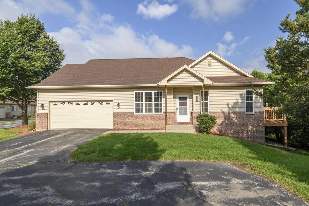 2812 E Somers COURT, Cudahy, WI 53110