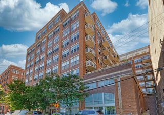 933 W Van Buren Street 821, Chicago, IL 60607