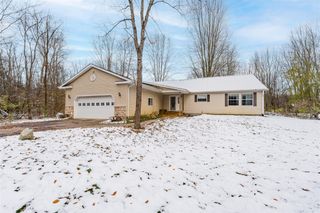 815 7th Street, Plainwell, MI 49080