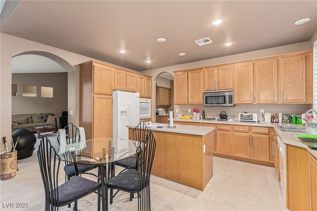 2389 Rainswept Avenue, Henderson, NV 89052