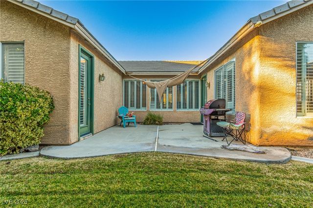 2389 Rainswept Avenue, Henderson, NV 89052