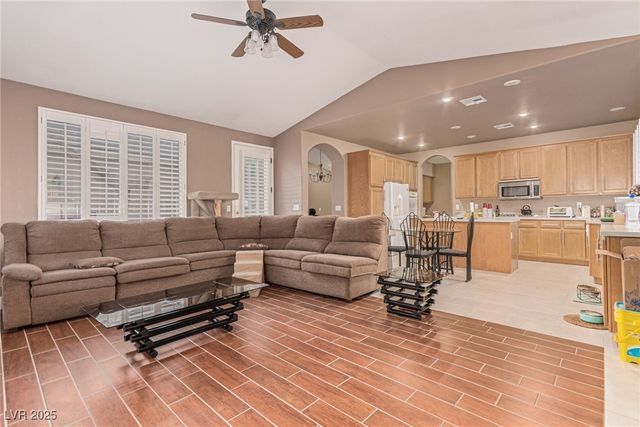 2389 Rainswept Avenue, Henderson, NV 89052