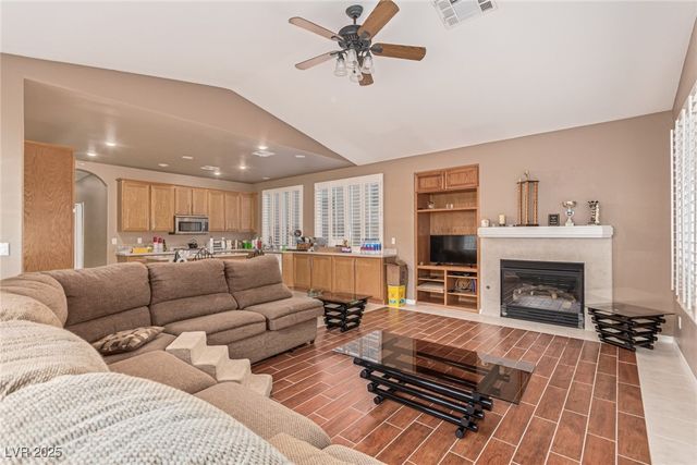 2389 Rainswept Avenue, Henderson, NV 89052