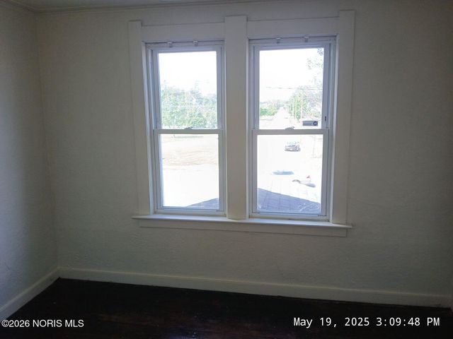 2145 Dorr Street, Toledo, OH 43607