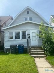 2145 Dorr Street, Toledo, OH 43607