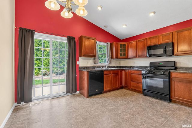 2421 W JUBILEE Lane, Dunlap, IL 61525