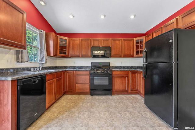 2421 W JUBILEE Lane, Dunlap, IL 61525