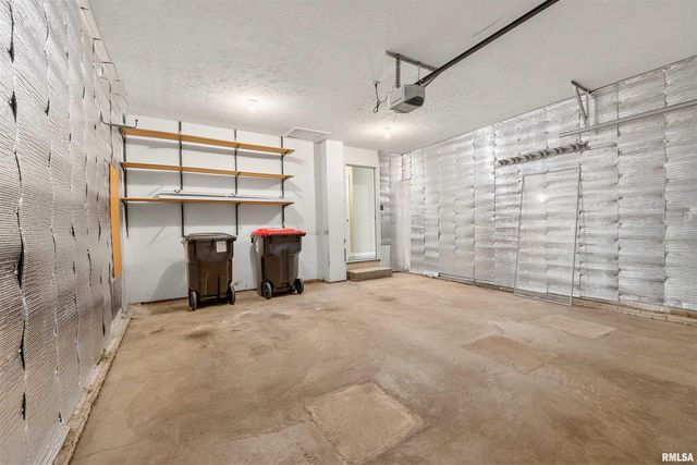 2421 W JUBILEE Lane, Dunlap, IL 61525