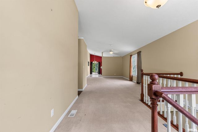 2421 W JUBILEE Lane, Dunlap, IL 61525