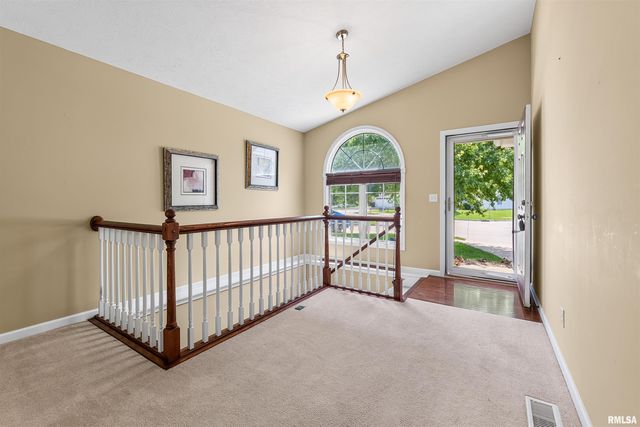 2421 W JUBILEE Lane, Dunlap, IL 61525