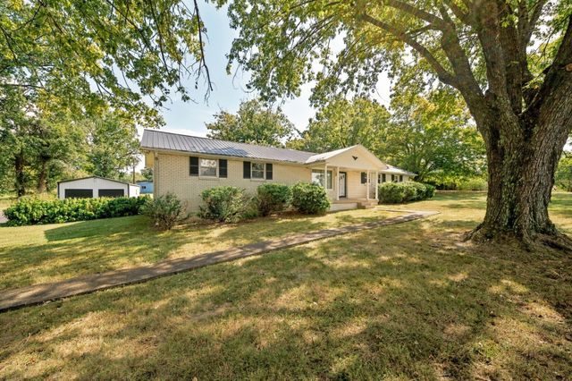 1807 Nelson Rd, Greenbrier, TN 37073