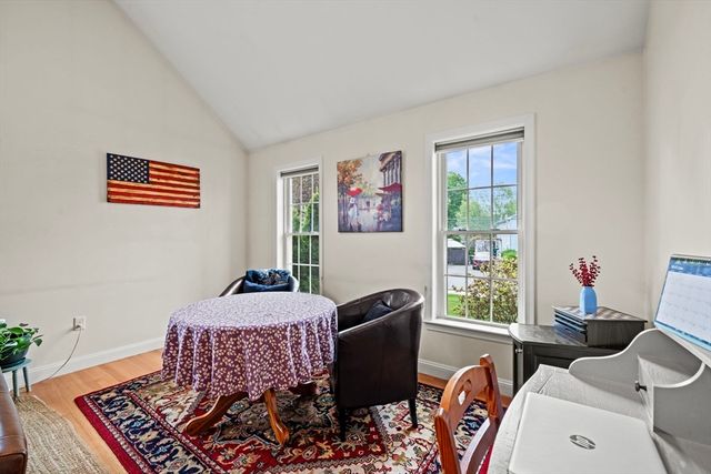 2 O'connor Lane, Woburn, MA 01801