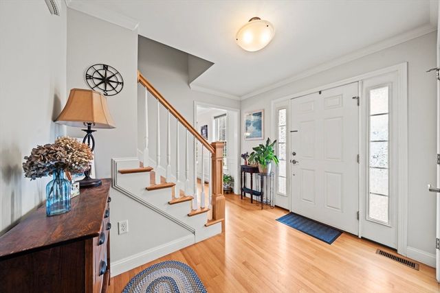 2 O'connor Lane, Woburn, MA 01801