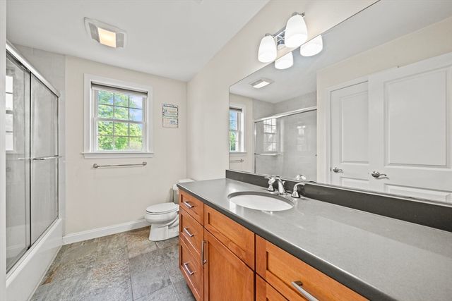 2 O'connor Lane, Woburn, MA 01801