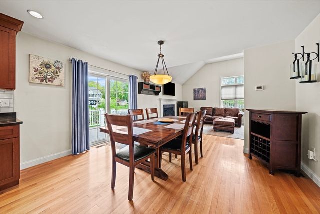 2 O'connor Lane, Woburn, MA 01801