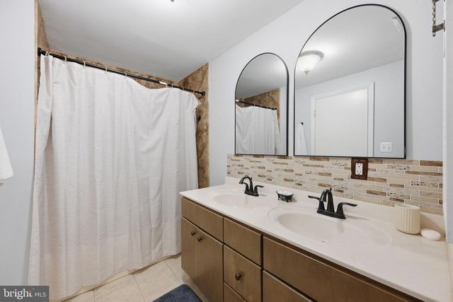 708 GLENVIEW AVE, Glen Burnie, MD 21061