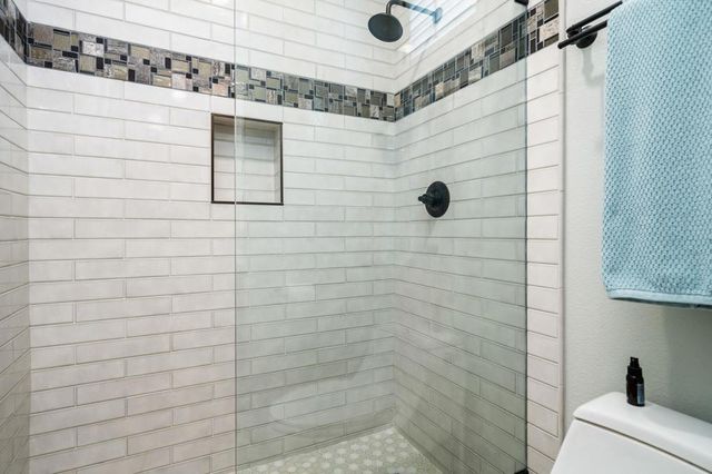 65 Laken Lane, Palm Desert, CA 92211