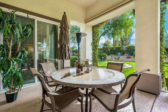 65 Laken Lane, Palm Desert, CA 92211