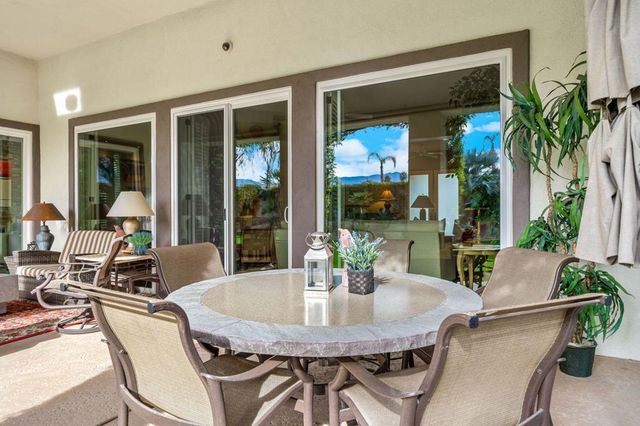 65 Laken Lane, Palm Desert, CA 92211