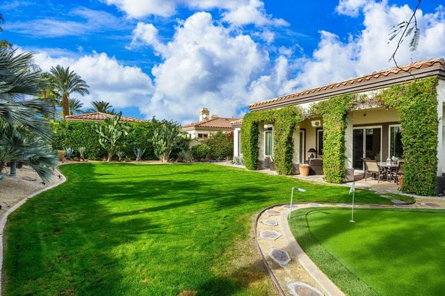 65 Laken Lane, Palm Desert, CA 92211