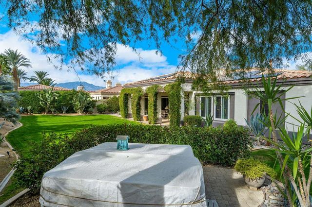65 Laken Lane, Palm Desert, CA 92211