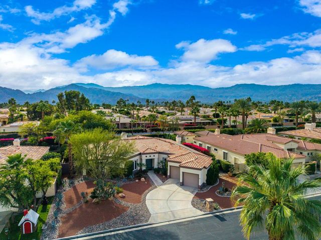 65 Laken Lane, Palm Desert, CA 92211