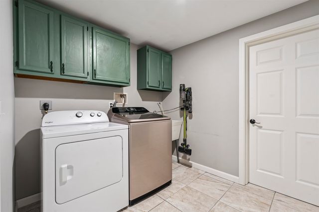 254 Seven Pines Road, Holderness, NH 03245