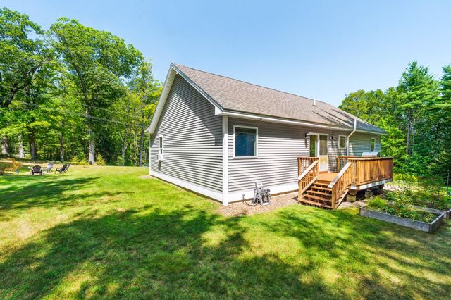254 Seven Pines Road, Holderness, NH 03245