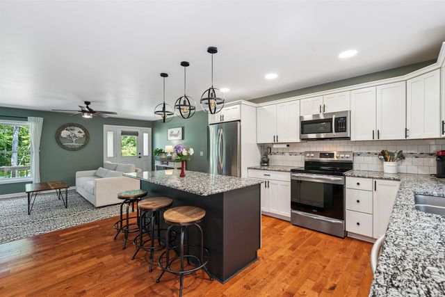254 Seven Pines Road, Holderness, NH 03245