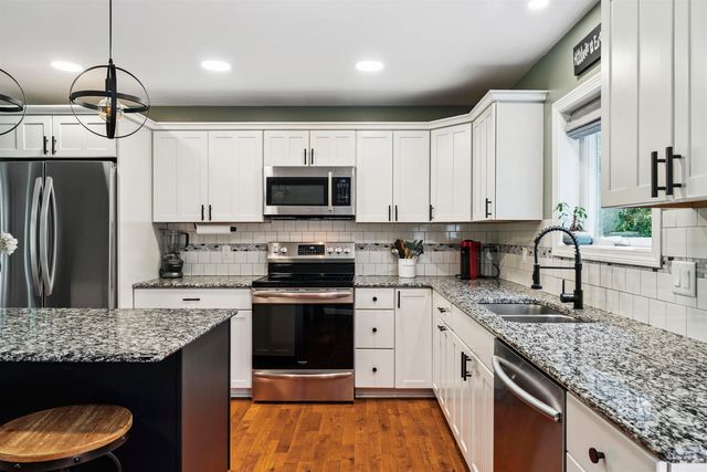 254 Seven Pines Road, Holderness, NH 03245