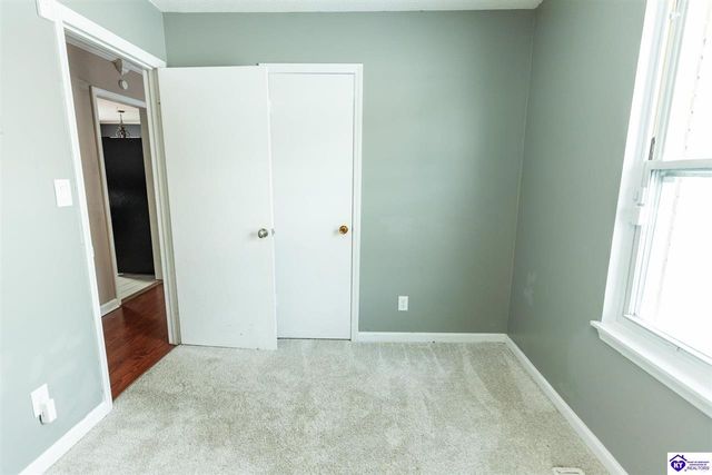 23 W Airview Drive, Elizabethtown, KY 42701